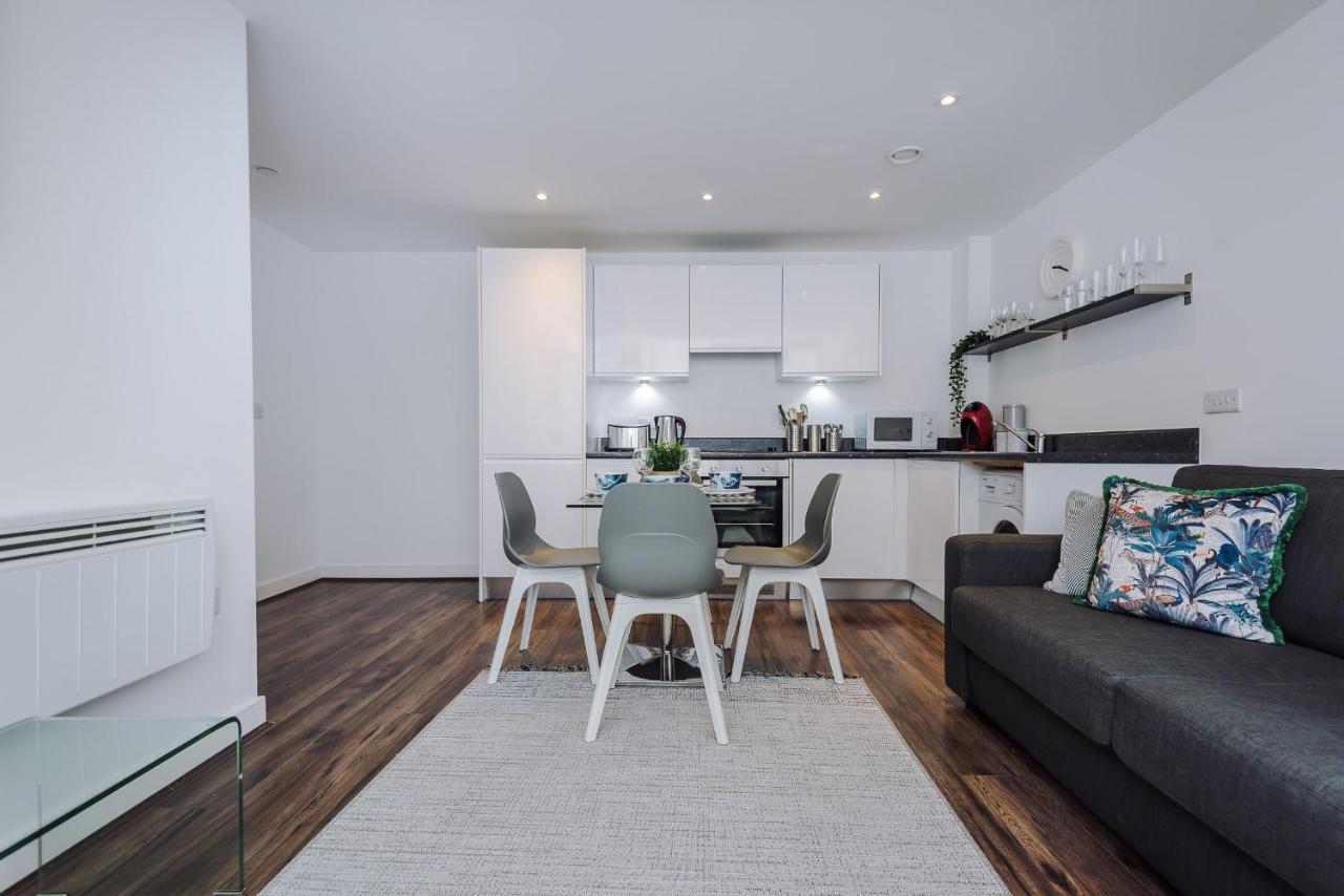 Host & Stay - Waterfront Penthouse Liverpool Buitenkant foto